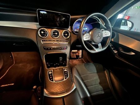 2021-Mercedes-Benz-GLC-Coupe-220d-4Matic_9