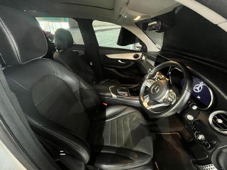 2021-Mercedes-Benz-GLC-Coupe-220d-4Matic_4
