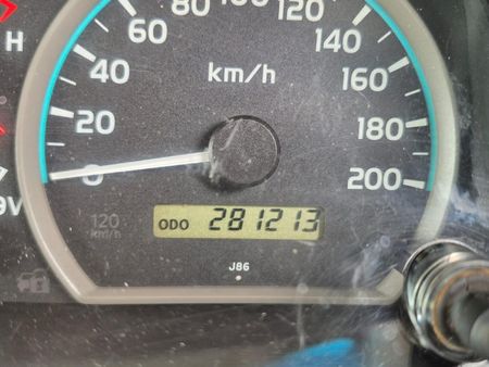 2010-Toyota-Land-Cruiser-79-40-Single-Cab_9