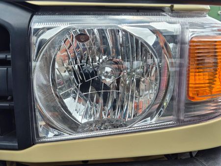 2010-Toyota-Land-Cruiser-79-40-Single-Cab_11