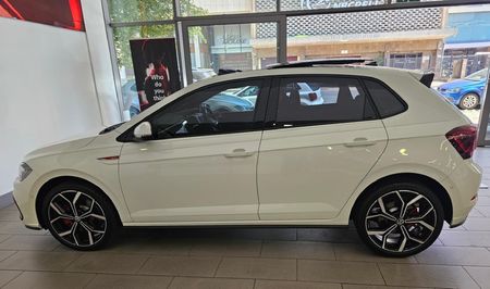 2025-Volkswagen-Polo-20-GTI-Auto-147kW_9