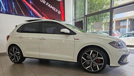2025-Volkswagen-Polo-20-GTI-Auto-147kW_1