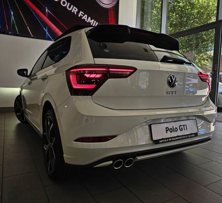 2025-Volkswagen-Polo-20-GTI-Auto-147kW_2