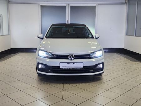 2023-Volkswagen-Polo-R-Line-package_1