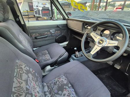 2003-Nissan-1400-Champ_14