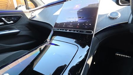 2023-Mercedes-Benz-EQE-350-Sedan_19