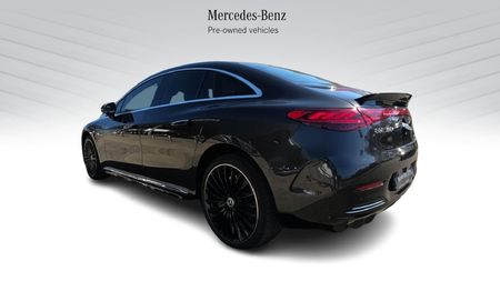 2023-Mercedes-Benz-EQE-350-Sedan_2