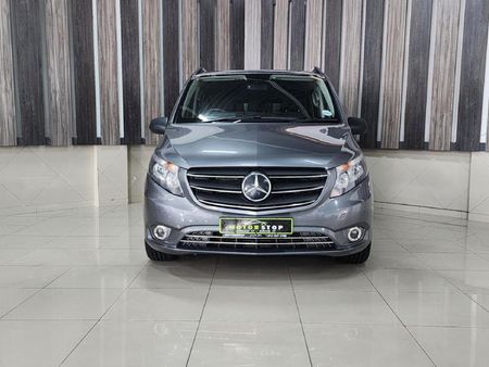 2023-Mercedes-Benz-Vito-116-20-CDI-Tourer-Pro-Auto_1