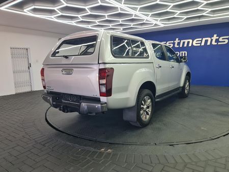 2021-Isuzu-D-Max-300-LX-Double-Cab_9