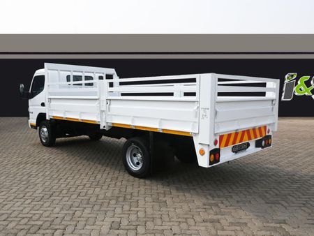 2014-Mitsubishi-Fuso-Canter-FE7-136-FC-CC_1
