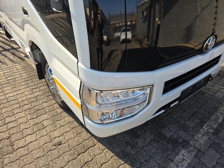 New Toyota Coaster 2.8D GL Auto 23 Seater for sale in Gauteng - Cars.co ...