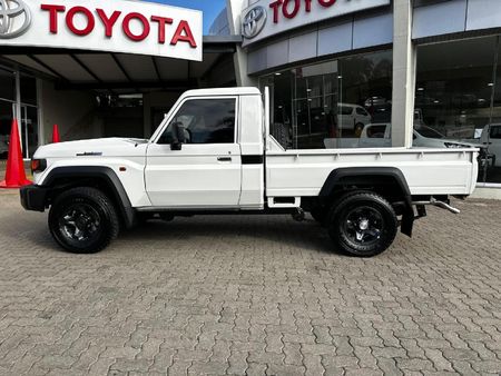 2026-Toyota-Land-Cruiser-79-28-GD-6-Single-Cab_3