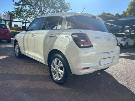 2026-Suzuki-Swift-12-GL-Auto_1