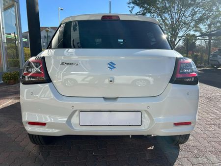 2026-Suzuki-Swift-12-GL-Auto_4