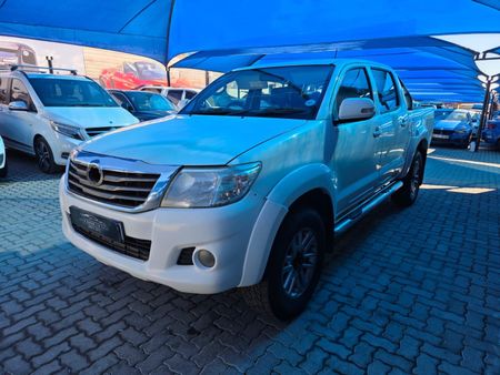 2013-Toyota-Hilux-27-VVTi-Raider-Raised-Body-Double-Cab_1