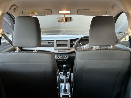 2025-Suzuki-Ertiga-15-GA_13