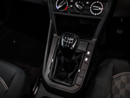 2025-Volkswagen-Polo-Classic-Polo-16_19