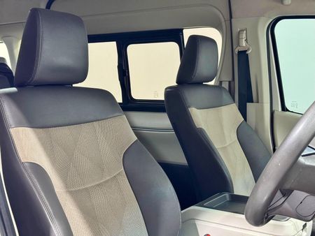2023-Toyota-Quantum-28-GL-14-Seat_9