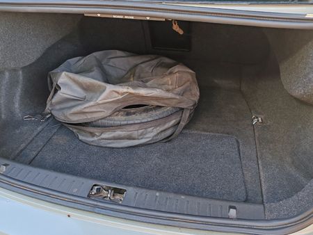 2012-Volvo-S60-T5-Auto_10