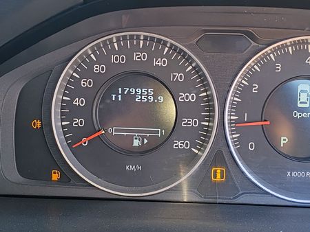 2012-Volvo-S60-T5-Auto_20