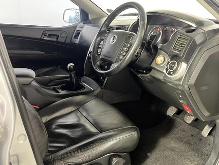 2013-SsangYong-Actyon-Sports-20-XDi-4x4-Deluxe-Double-Cab_9