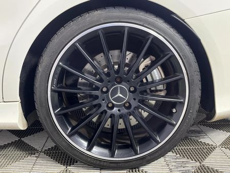 2017-Mercedes-AMG-CLA-45-AMG_6