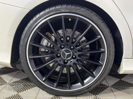 2017-Mercedes-AMG-CLA-45-AMG_7