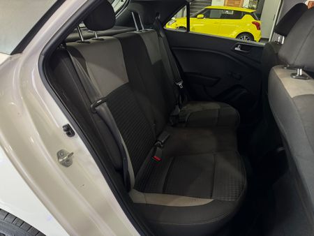 2019-Hyundai-i20-12-Motion_9