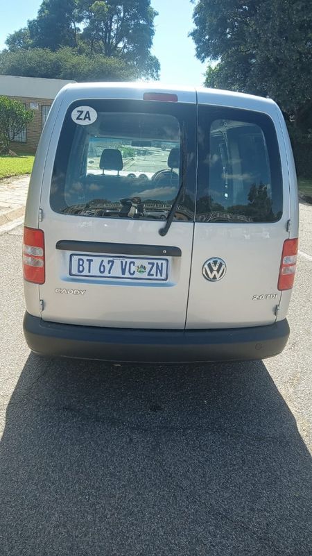2011-Volkswagen-Caddy-Maxi-20-TDI-81kW-CrewBus-Panel-Van_3