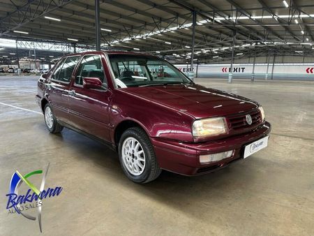 1996-Volkswagen-Jetta-III-20-CLI_0