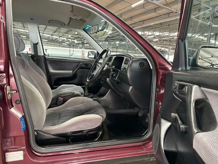 1996-Volkswagen-Jetta-III-20-CLI_12