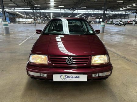 1996-Volkswagen-Jetta-III-20-CLI_1