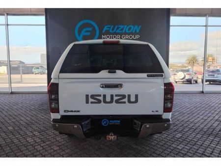 2018-Isuzu-D-Max-300-LX-Double-Cab_14