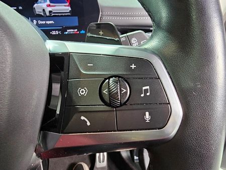 2023-BMW-X1-sDrive18d-M-Sport_15