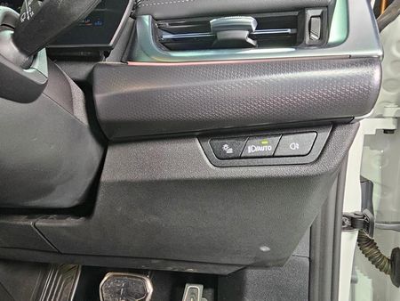 2023-BMW-X1-sDrive18d-M-Sport_16