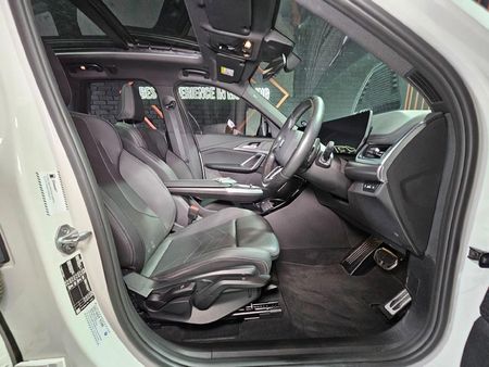 2023-BMW-X1-sDrive18d-M-Sport_8