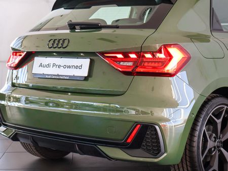 2025-Audi-A1-Sportback-30-TFSI-Black-Edition-S-Tronic_12