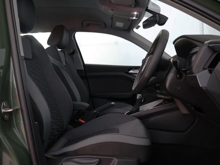 2025-Audi-A1-Sportback-30-TFSI-Black-Edition-S-Tronic_15