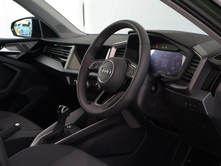 2025-Audi-A1-Sportback-30-TFSI-Black-Edition-S-Tronic_17