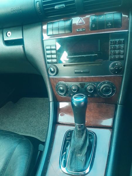 2005-Mercedes-Benz-C-Class-Mercedes-C180-kompressor-automatic_6