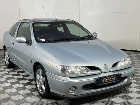 2000-Renault-Megane-20-RSi-Sport-Coupe_11