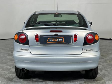 2000-Renault-Megane-20-RSi-Sport-Coupe_13