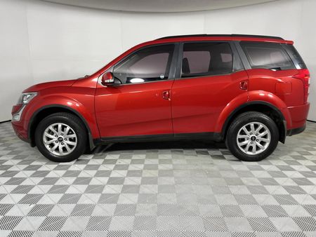 2017-Mahindra-XUV-500-22D-mHawk-7-seat-W8_19
