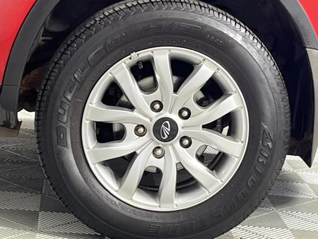 2017-Mahindra-XUV-500-22D-mHawk-7-seat-W8_6