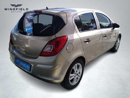 2010-Opel-Corsa-14-Essentia-5-dr_6