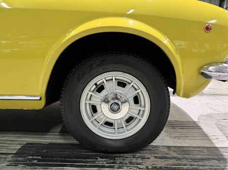 1971-Fiat-124-Sport-Coupe_30
