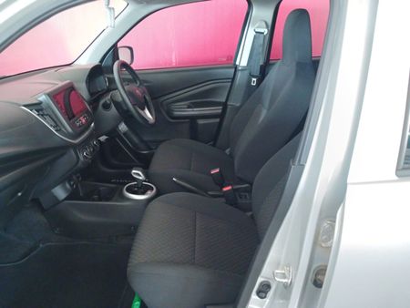 2024-Toyota-Vitz-10-XR-AMT_9