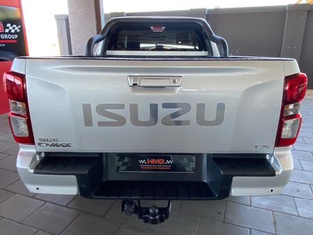 2023-Isuzu-D-Max-19-DDI-HR-LS-Extended-Cab_3