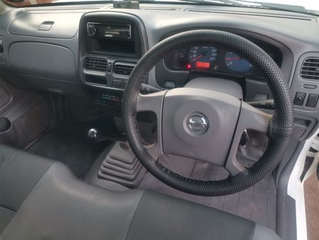 2018-Nissan-NP300-NP300-LWB-SC_10