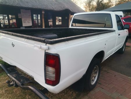 2018-Nissan-NP300-NP300-LWB-SC_4